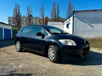 Predám Toyota Auris