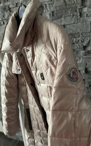 Moncler bunda dámska veľkosť M