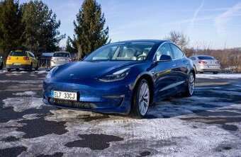 2020 Tesla Model 3 Long Range