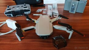 Dron DJI Mini 2 fly more combo