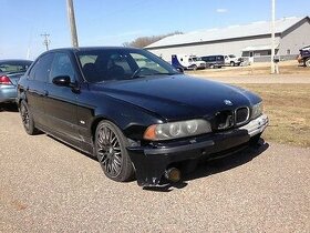 bmw rozpredaj na suciastky	e39 523i, 11/98, serviska