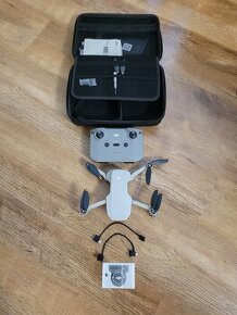 Dron DJI Mini 2 SE