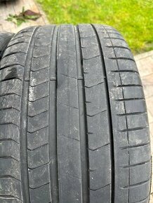 275/35 R20 Pirelli