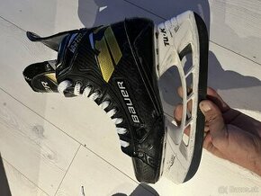 BAUER SUPREME ULTRASONIC VEĽKOSŤ 8 fit3 - 1