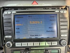 VW Passat B6 rádio