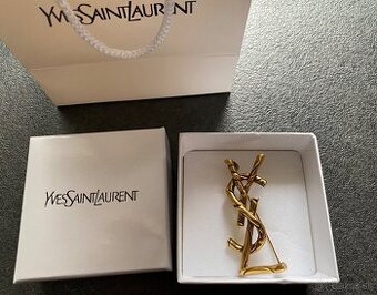 YVES SAINT LAURENT