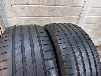 235/45R17 letne