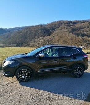 NISSAN QASHQAI TEKNA 4x4