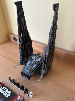 Predám LEGO Star Wars 75104 Kylo Ren's Command Shuttle.