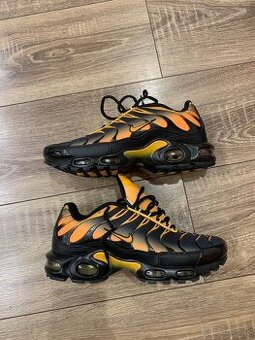 Nike air max plus black&orange