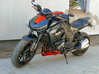 Kawasaki Z1000 - 1