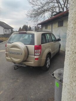 Suzuki Grand Vitara 2.0 4x4 benzín - 1