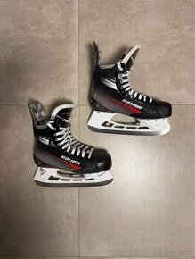 Bauer Vapor X3 (veľkosť: 9, fit: EE)