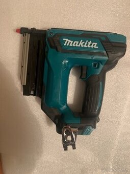 Klincovačka Makita PT354D 12 V