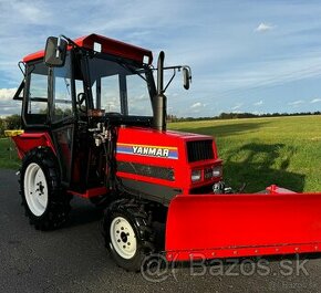 Japonský traktor YANMAR F18D Diesel 3 válec, 18HP