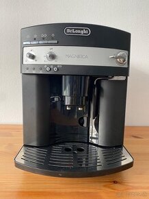 Kavovar DeLonghi Manifica ESAM 3000