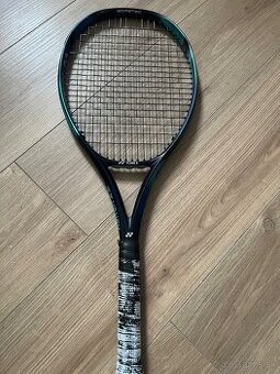 Tenisova raketa Yonex