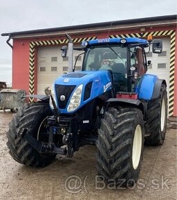 Kolesový traktor New Holland T 7.270