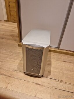 Aktivny subwoofer