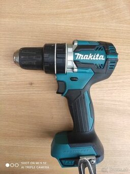 Makita 18V  príklepova vŕtačka