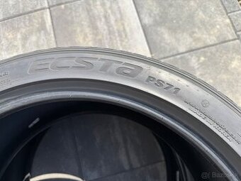 Letne pneu KUMHO Ecsta PS71 245/40 R20