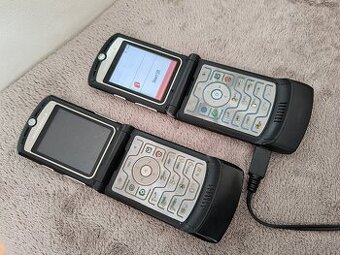 Motorola V3 - RETRO