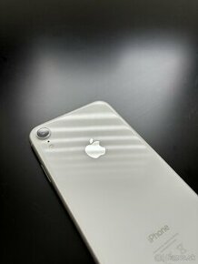 iPhone XR - 1