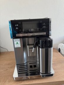 Predám kávovar Delonghi ESAM 6900