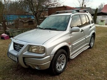 Suzuki Grand Vitara 2.0 benzín, 4x4, rok 2004 - 1