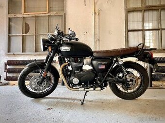 Triumph Bonneville T100 Custom