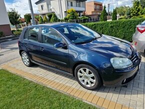 Golf 5 1.6 benzín 85kw manuál - 1