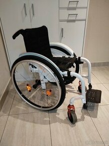 Invalidný vozík QUICKIE Xenon