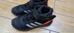 Adidas zimné topanky veľkosť 38