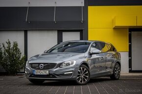 Volvo V60 D4 2.4L AT AWD