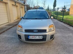 Ford Fusion 1.4 benzin  2010