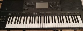 Yamaha PSR-SX700