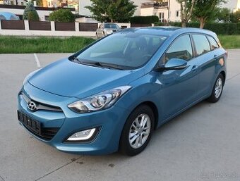 Hyundai i30 CW automat CRDi, 1.majiteľ, VÝRAZNE ZNÍŽENÁ CENA