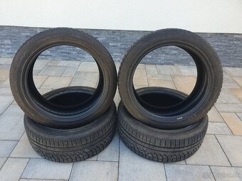 235/45R18 Nokian