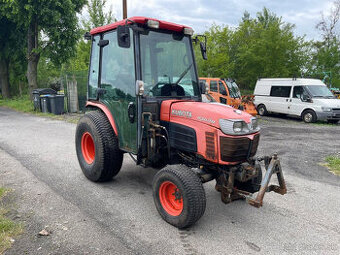 Traktor Kubota B3030