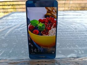 Pěkný Mobilní telefon Honor 8 / Dual SIM / 4GB RAM / 32GB