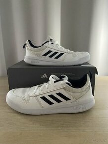 Adidas tenisky