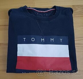 Tommy Hilfiger tmavomodrá