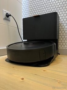 iRobot Roomba J7+ (v záruke)