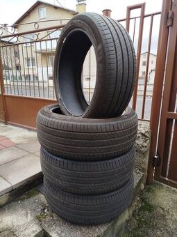 Predam 4 ks letné pneumatiky Michelin 235/45 R20 100V