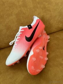 Nike Tiempo Legend