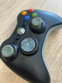 XBOX 360 ovládač - na náhradné diely