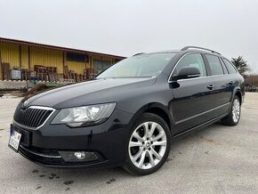 PREDÁM ŠKODA SUPERB FACELIFT COMBI 2.0TDi 125kW XENON