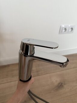 Predám pákovú batériu GROHE Eurosmart Cosmopolitan 2332700,