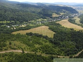 Exkluzívny pozemok s očarujúcou panorámou nad obcou Osadné