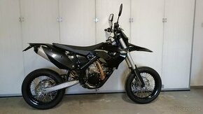 Husaberg FE570 Supermoto(video)